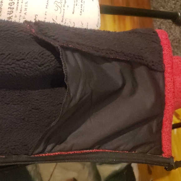 COPY - Brick Red and Black sweat jack with faux fur lining. Sz XL - Picture 5 of 8